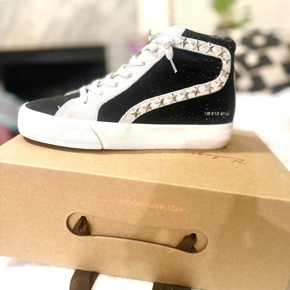 Brand new Vintage Havana dormy star high top sneakers. Size 8,*Never been worn* - Picture 3 of 6